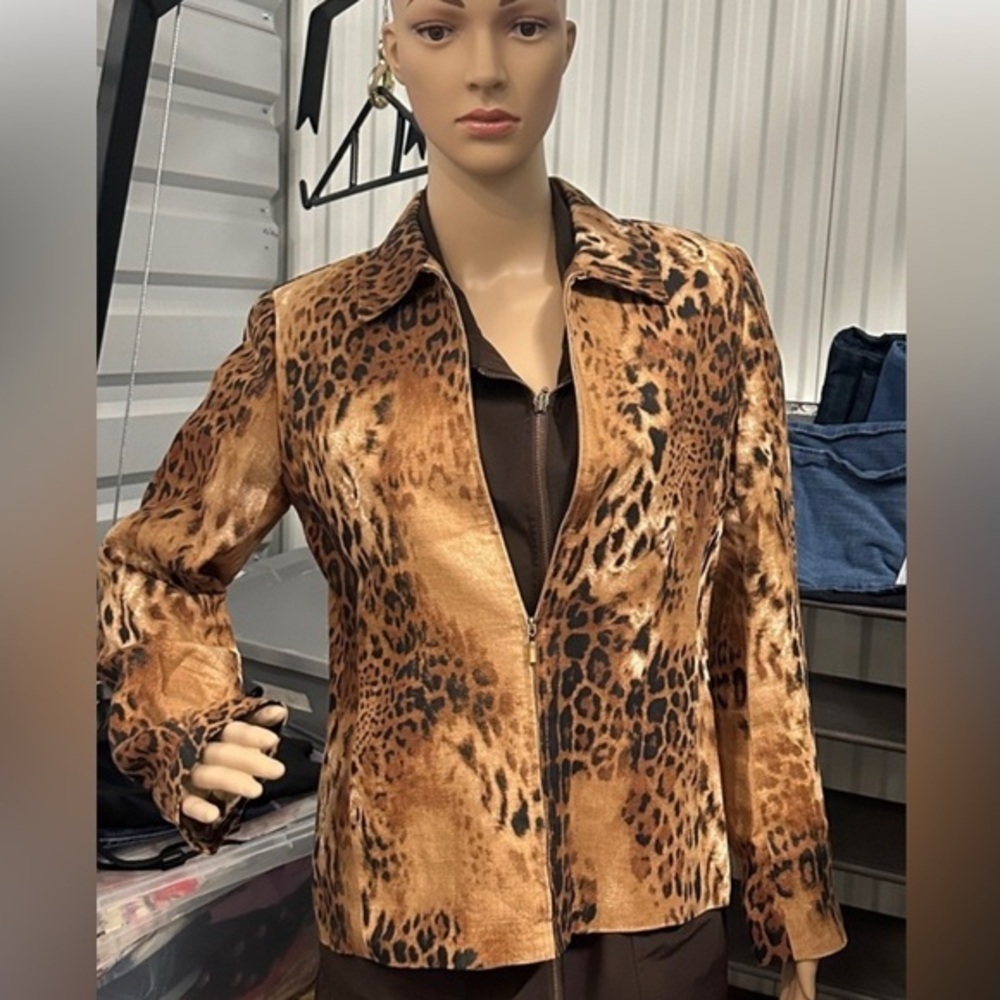 Dana Buchman leopard print long sleeve zip up Blazer women size 4
